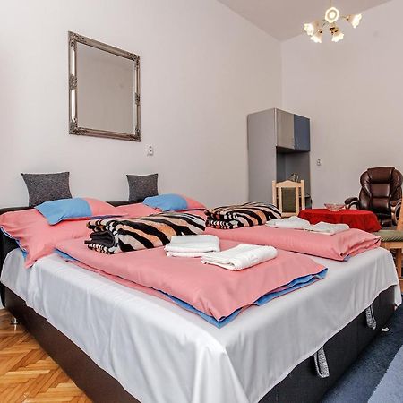 Arany Csillag Apartman エゲル エクステリア 写真