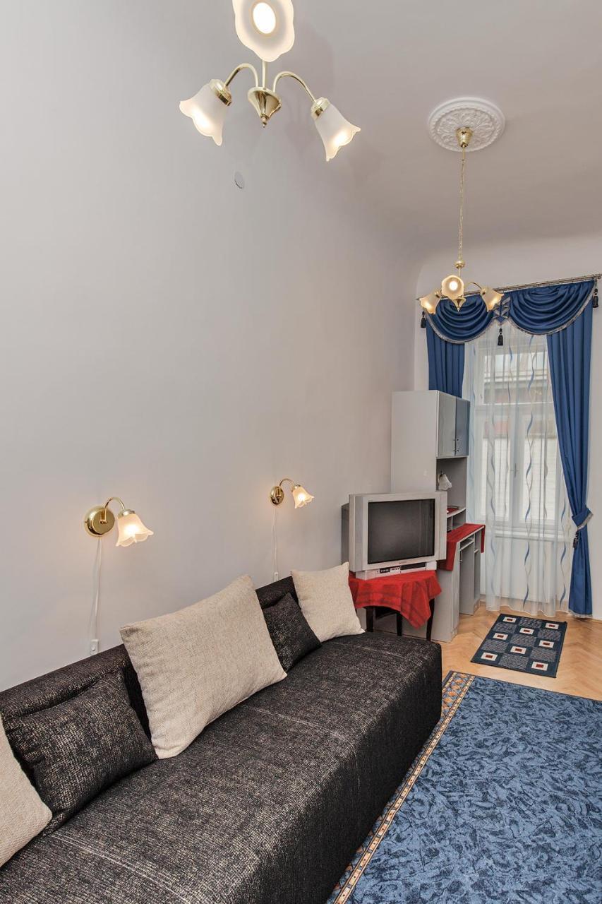 Arany Csillag Apartman エゲル エクステリア 写真