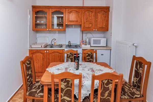 Arany Csillag Apartman エゲル エクステリア 写真