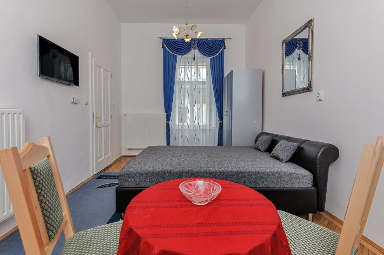 Arany Csillag Apartman エゲル エクステリア 写真